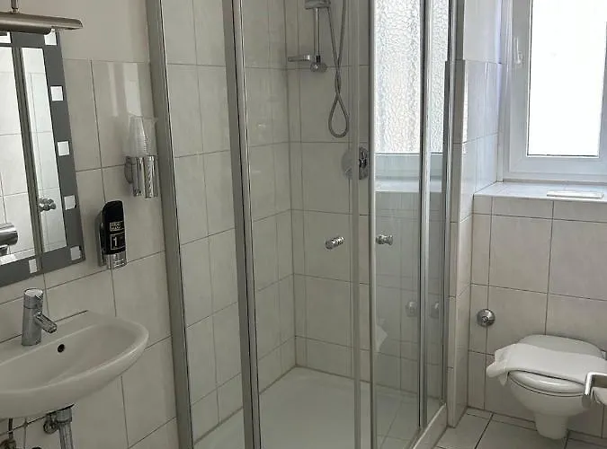 West End Апартаменты *